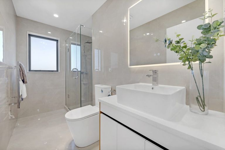 Photo of property in 7 Woven Place, Karaka, Papakura, 2113