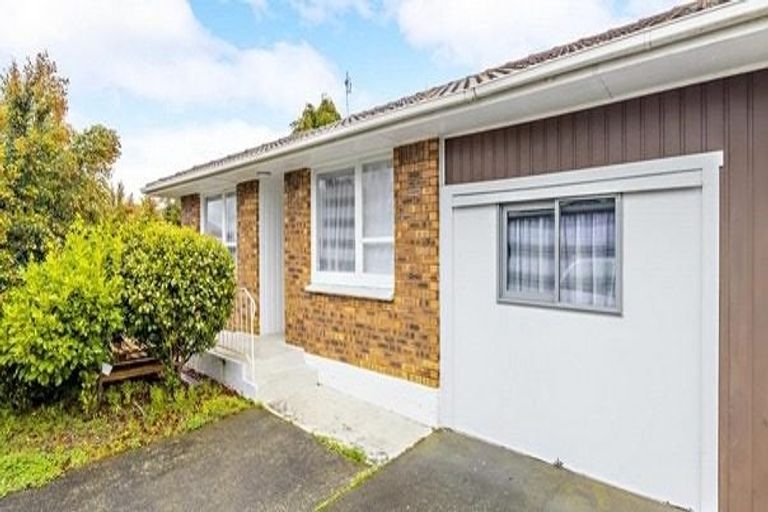 Photo of property in 1/242 Shirley Road, Papatoetoe, Auckland, 2025