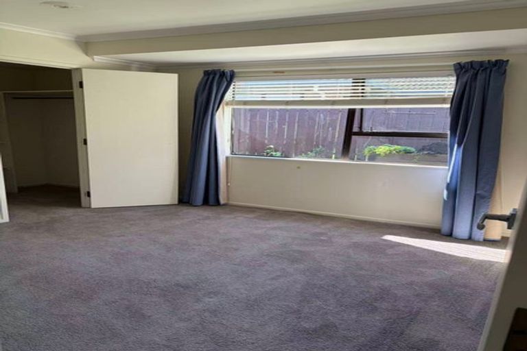 Photo of property in 163 Walter Strevens Drive, Conifer Grove, Takanini, 2112