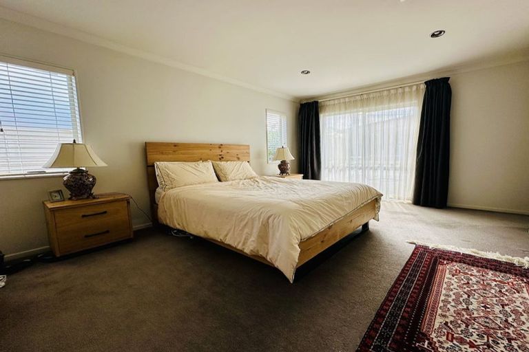 Photo of property in 5 Catlins Place, Fairview Heights, Auckland, 0632
