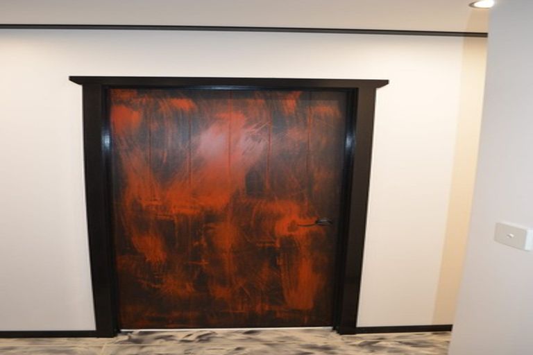 Photo of property in 112 Kawiu Road, Levin, 5510