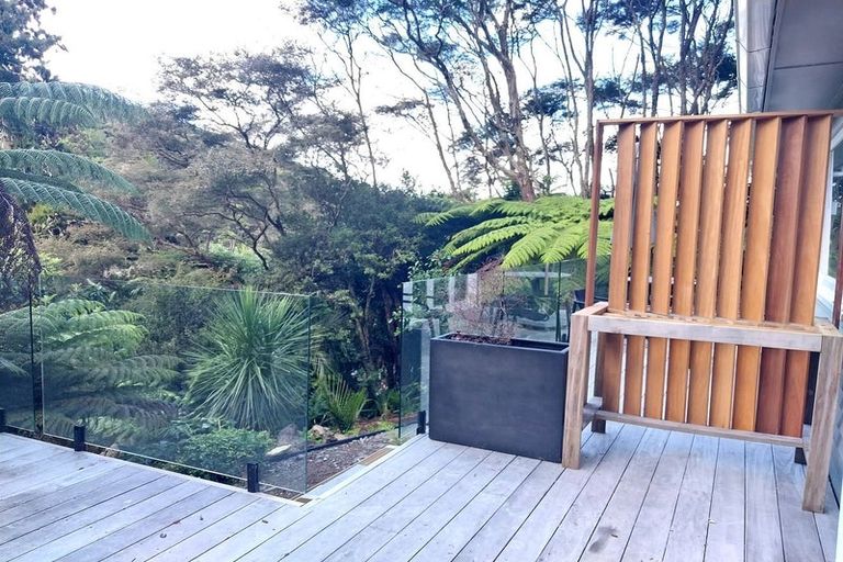 Photo of property in 55 Sylvan Valley Avenue, Titirangi, Auckland, 0604