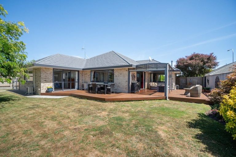 Photo of property in 147 Pacific Drive, Fitzherbert, Palmerston North, 4410