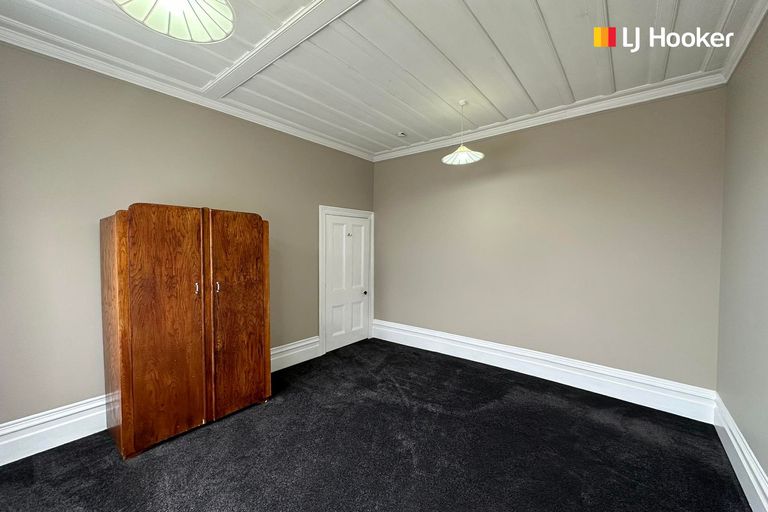 Photo of property in 255 Oxford Street, South Dunedin, Dunedin, 9012