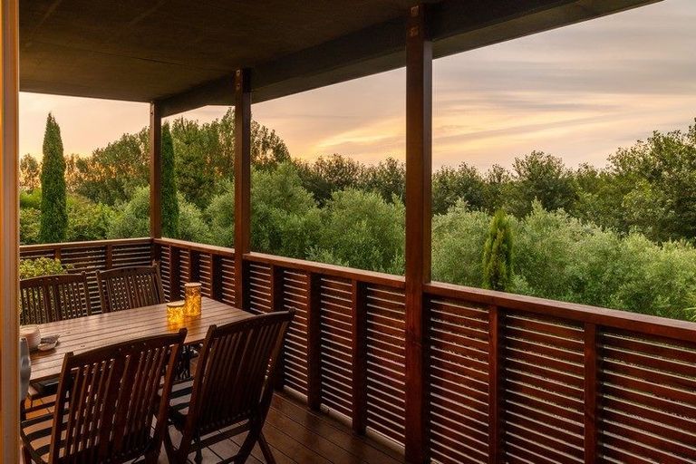 Photo of property in 37 Kensington Drive, Peka Peka, Waikanae, 5391