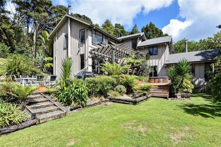 Photo of property in 268 Huia Road, Titirangi, Auckland, 0604
