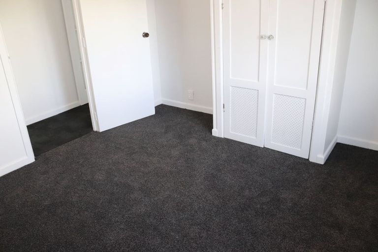 Photo of property in 579 East Coast Road, Browns Bay, Auckland, 0630