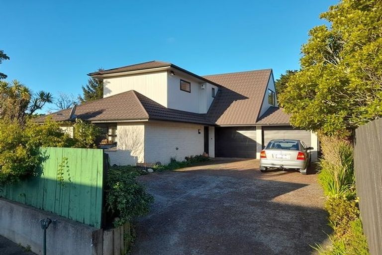 Photo of property in 77a Waterloo Crescent, Hokowhitu, Palmerston North, 4410
