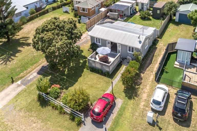Photo of property in 114a Tui Road, Whangamata, 3620