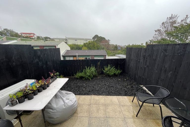 Photo of property in 13/8 Chivalry Road, Glenfield, Auckland, 0629