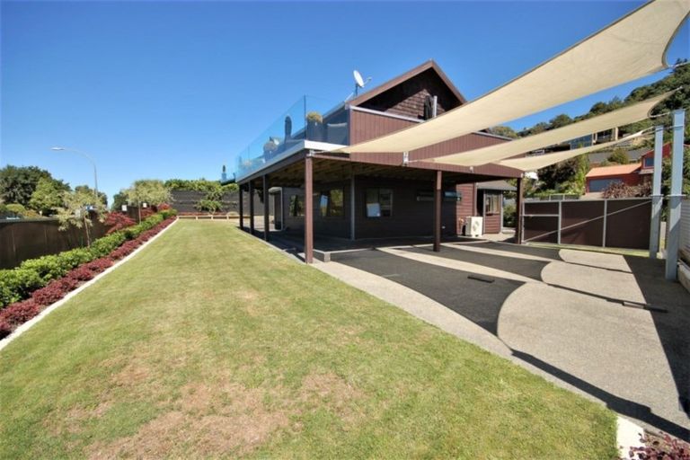 Photo of property in 1/11 Krissell Place, Acacia Bay, Taupo, 3330