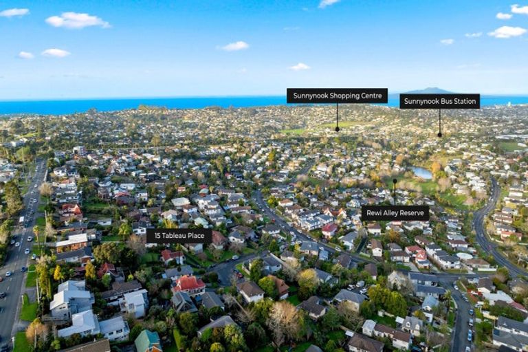 Photo of property in 15 Tableau Place, Totara Vale, Auckland, 0629
