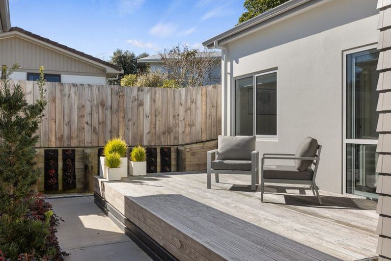 Photo of property in 73 Riley Crescent, Papamoa Beach, 3118