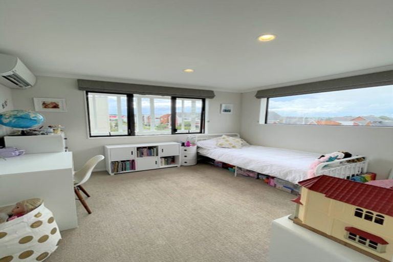 Photo of property in 19 Kanuka Road, Hobsonville, Auckland, 0616