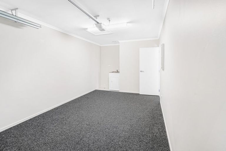 Photo of property in 1/11 Matthews Crescent, Melville, Hamilton, 3206