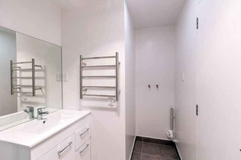 Photo of property in 3/122 Pooks Road, Ranui, Auckland, 0612