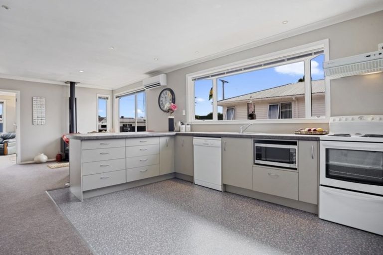 Photo of property in 69 Beach Road, Katikati, 3129