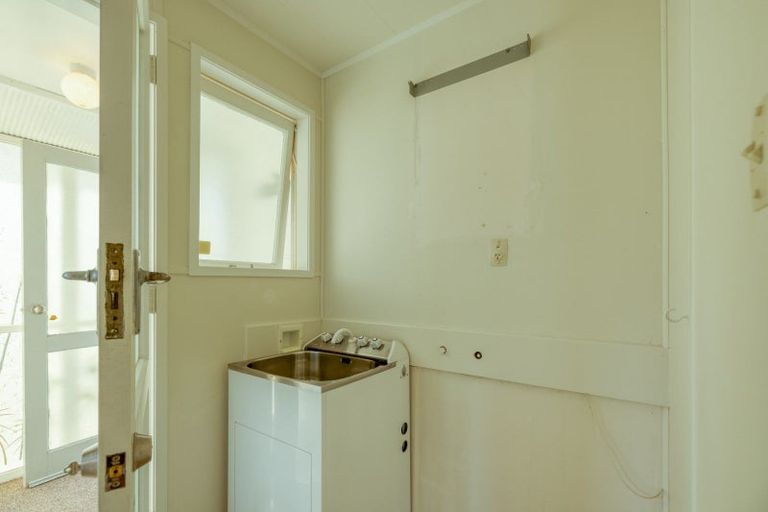 Photo of property in 29 Karaka Street, Helensville, 0800