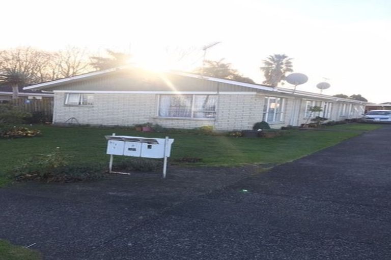 Photo of property in 38 Taka Street, Takanini, 2112