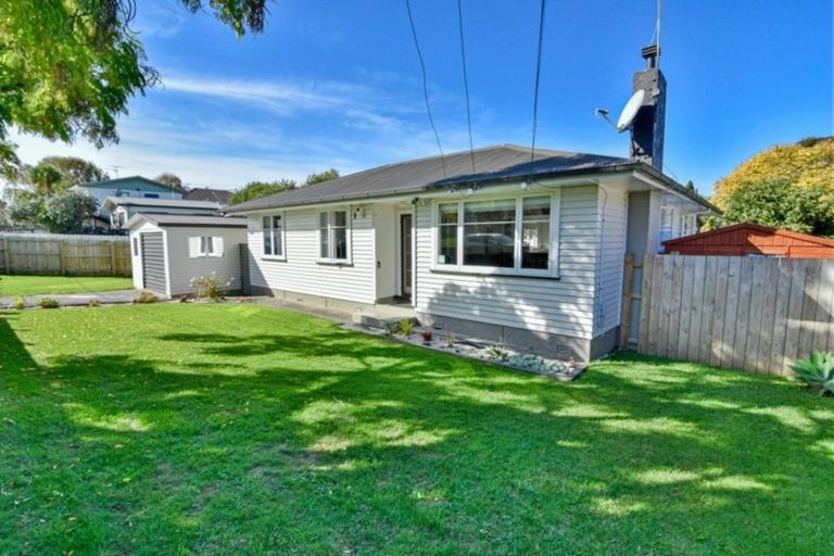 Photo of property in 4 Kay Road, Manurewa, Auckland, 2102