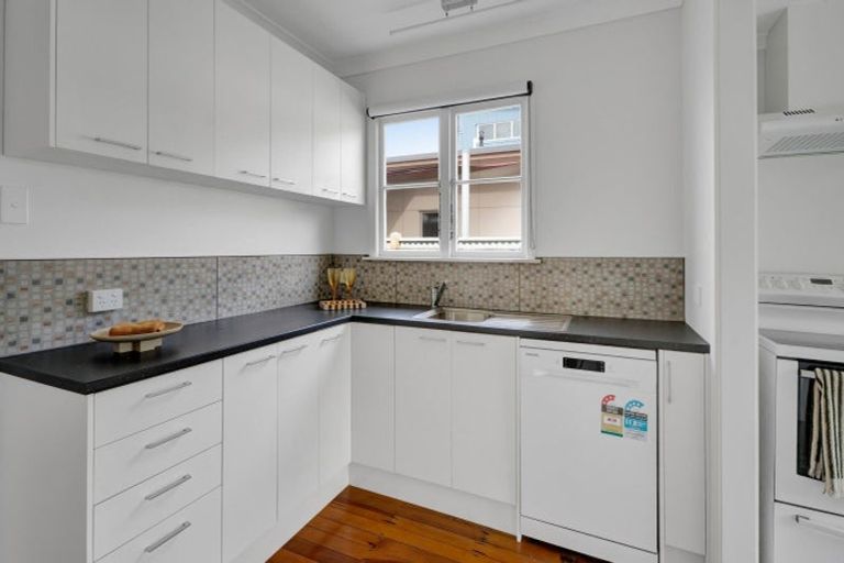 Photo of property in 19a Grey Street, Waitara, 4320