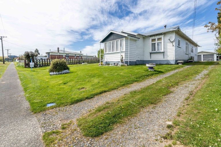 Photo of property in 51 Hastings Street, Ohai, 9635