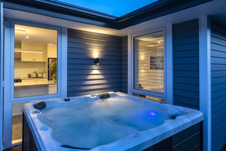 Photo of property in 17 Long Acre Drive, Cracroft, Christchurch, 8022