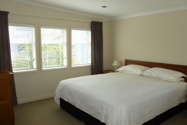 Photo of property in 42 Parkside Drive, Orewa, 0931