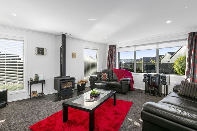 Photo of property in 33 Silver Springs Boulevard, Mosgiel, 9024