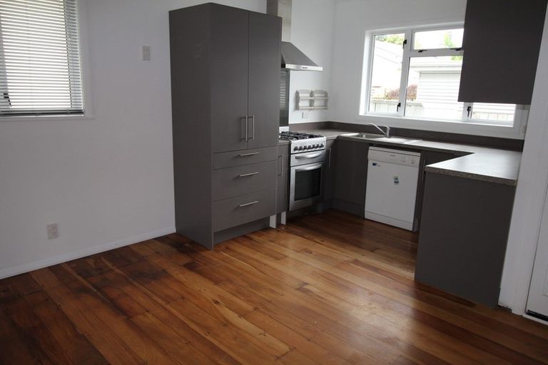 Photo of property in 39 Manawatu Street, Hokowhitu, Palmerston North, 4410