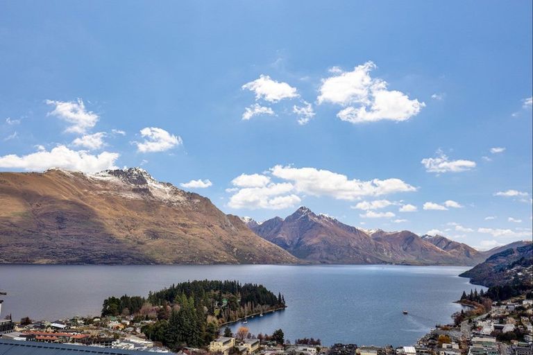 Photo of property in 56a Belfast Terrace, Queenstown, 9300