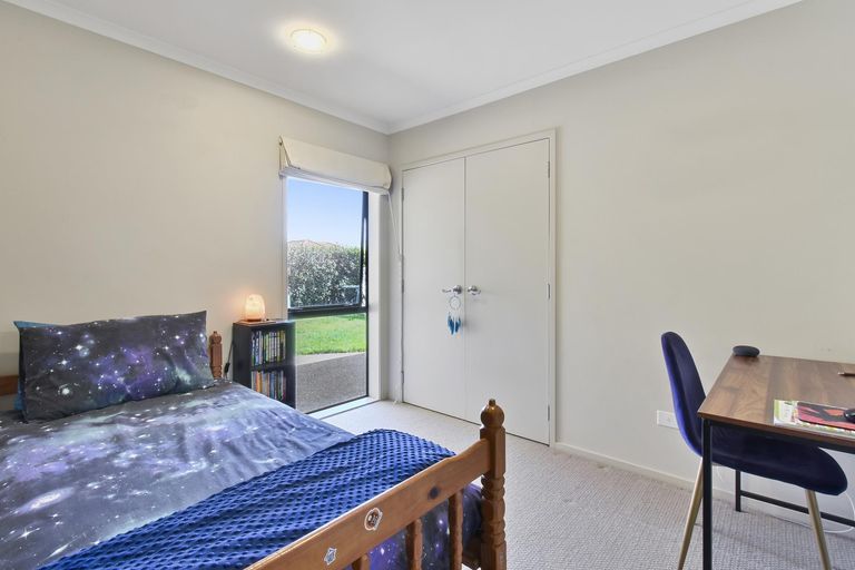 Photo of property in 12 Kauri Road, Pukekohe, 2120