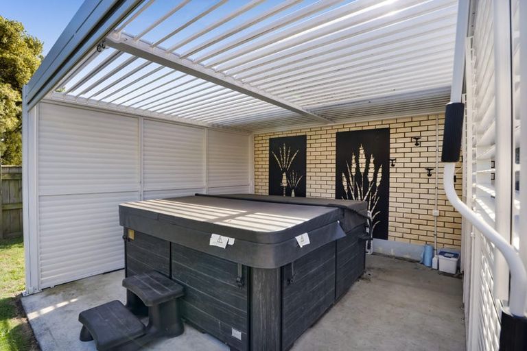 Photo of property in 44 Wairau Road, Oakura, 4314