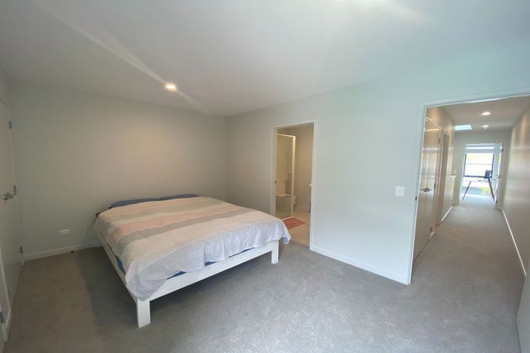 Photo of property in 6 Mcgibbon Lane, Jacks Point, 9371