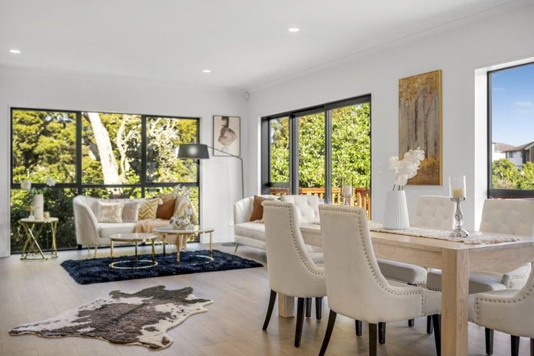 Photo of property in 14 Hughs Way, Flat Bush, Auckland, 2019