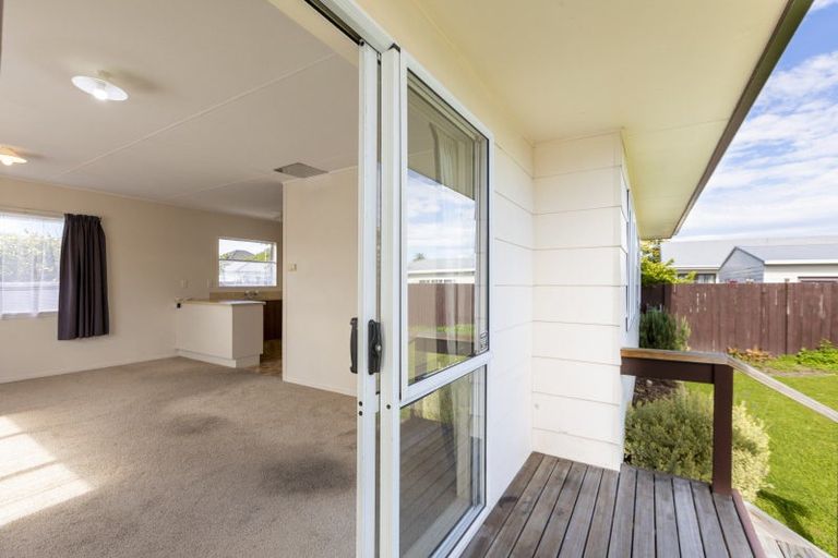 Photo of property in 2/15 Bedford Road, Marewa, Napier, 4110
