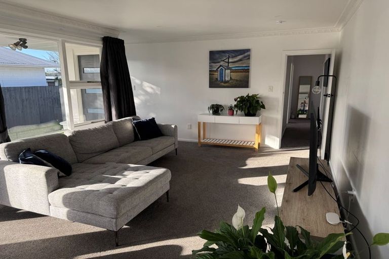 Photo of property in 6 Royalist Avenue, North New Brighton, Christchurch, 8083
