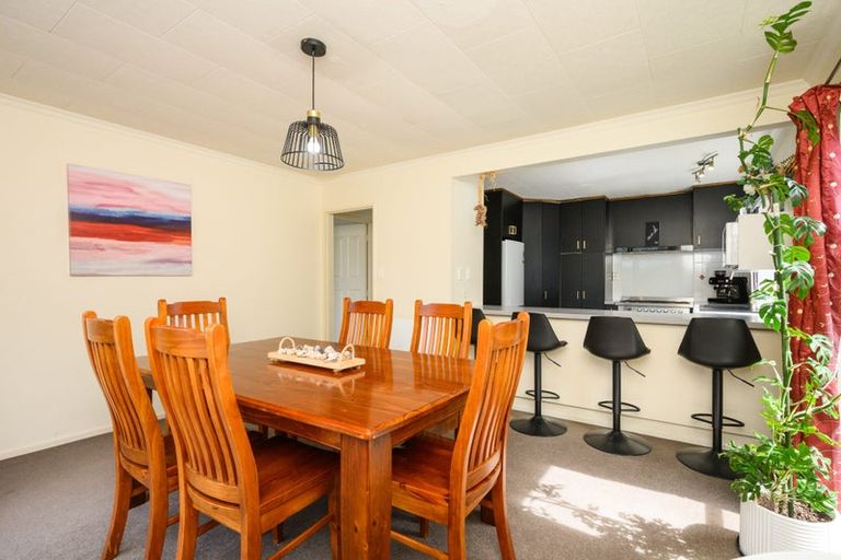 Photo of property in 42a Clifton Terrace, Fitzherbert, Palmerston North, 4410