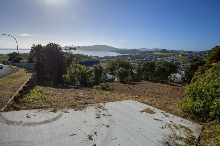 Photo of property in 12 Nancy Wake Place, Cable Bay, 0420