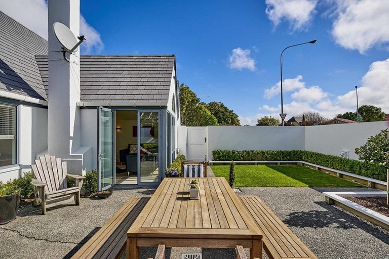 Photo of property in 1 Manuka Avenue, Woburn, Lower Hutt, 5010