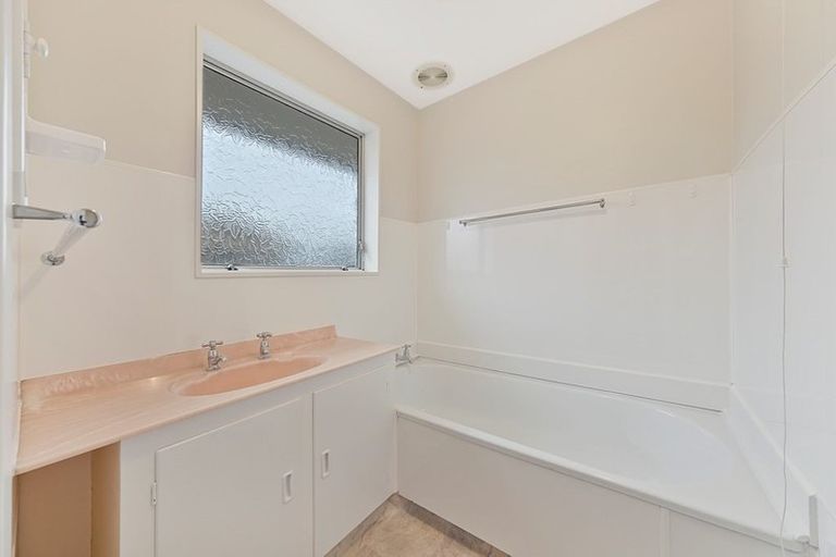 Photo of property in 11 Staffa Street, Woolston, Christchurch, 8062
