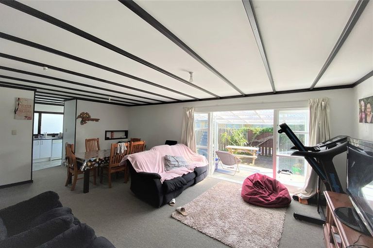 Photo of property in 4/7 Koromiko Street, New Lynn, Auckland, 0600