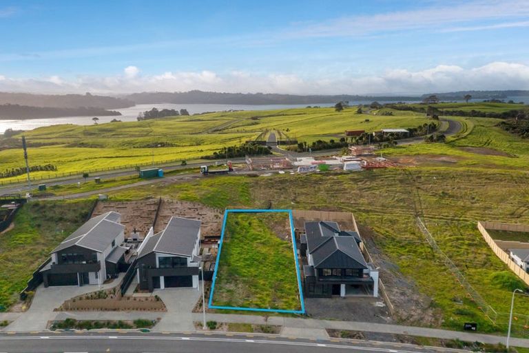 Photo of property in 179 Te Oneroa Way, Long Bay, Auckland, 0630