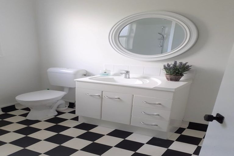 Photo of property in 14 Clinton Street, Fitzroy, New Plymouth, 4312