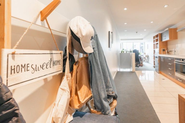 Photo of property in Monument Apartments, 2b/245 Wakefield Street, Te Aro, Wellington, 6011