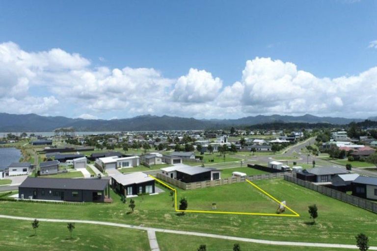 Photo of property in 107 Hamiora Street, Matarangi, 3592