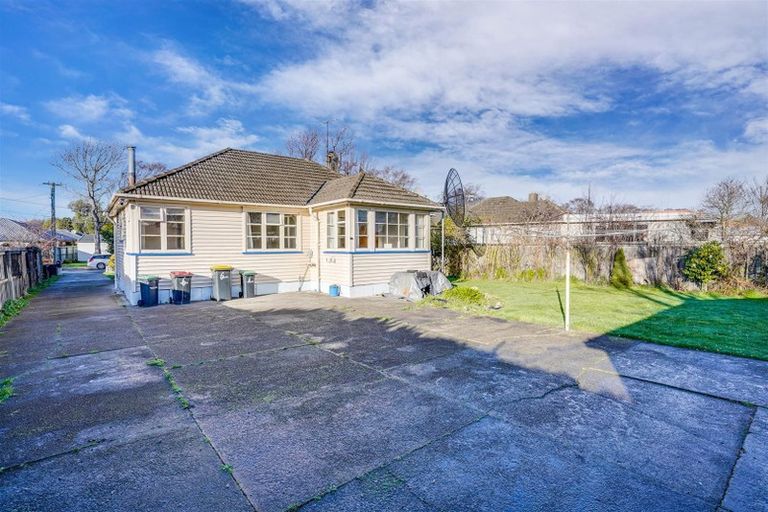 Photo of property in 6 Auburn Avenue, Upper Riccarton, Christchurch, 8041
