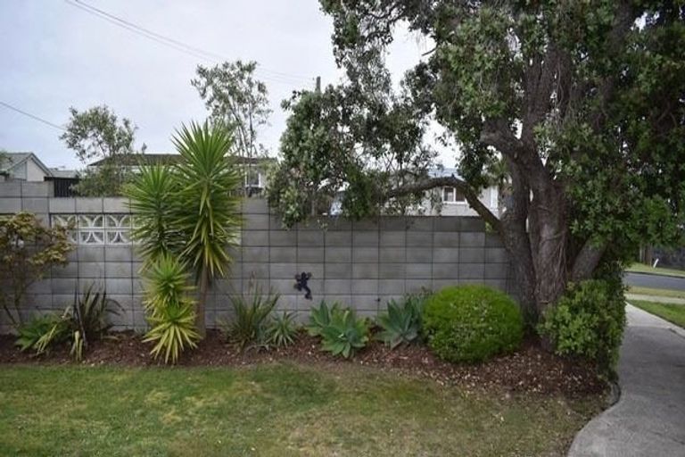 Photo of property in 85 Tiri Road, Tindalls Beach, Whangaparaoa, 0930