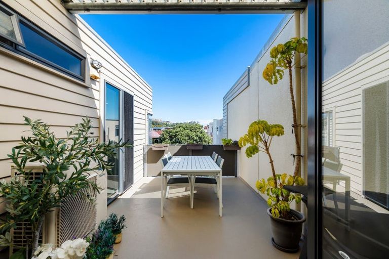 Photo of property in 15 Barry Street, Ahuriri, Napier, 4110