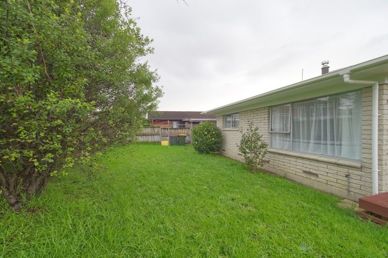 Photo of property in 2/73 Stanniland Street, Sunnyhills, Auckland, 2010